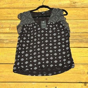 Women’s Lucky Brand top